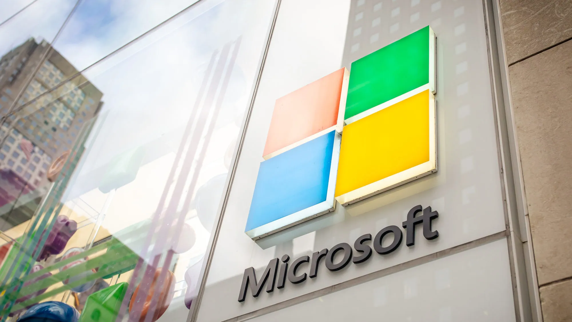 Windows 11'de Güncelleme Krizi: Hem Sorun Hem Çözüm Aynı Yamada!