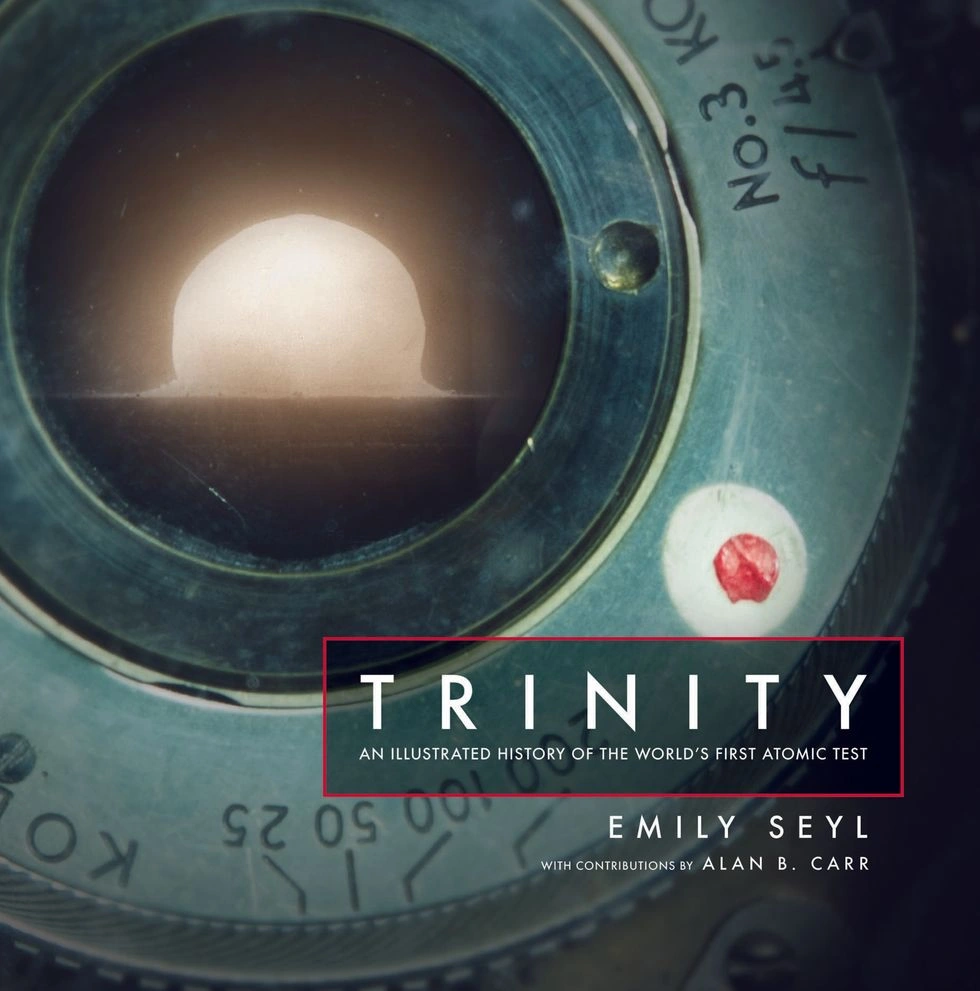Trinity kitap kapağı